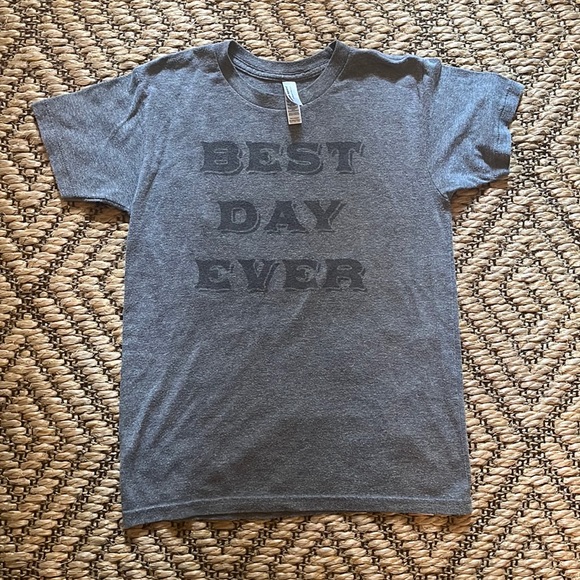 Best Day Ever Graphic Short Sleeve T Shirt YOUTH Grey Black Size 12 SOFT - Picture 1 of 7